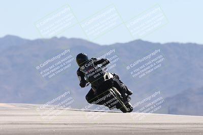 media/Oct-13-2025-Moto Forza (Mon) [[a66d839500]]/3-B Group/Session 4 (Turn 9)/